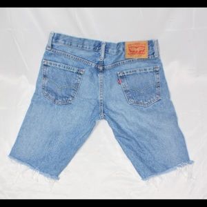Cutoff Levi Shorts W30